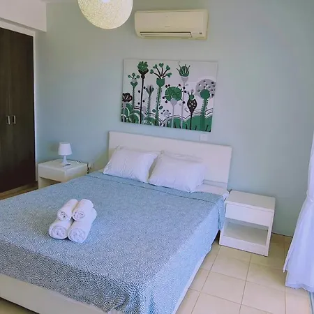 Nissi 3 Privileges Appartement *